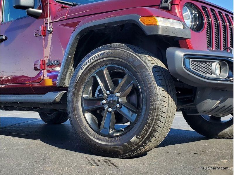 Used 2022 Jeep Wrangler Unlimited Sahara Altitude