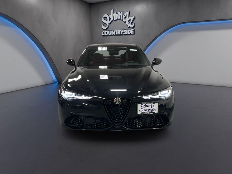 New 2026 Alfa Romeo Giulia AwdImage 8