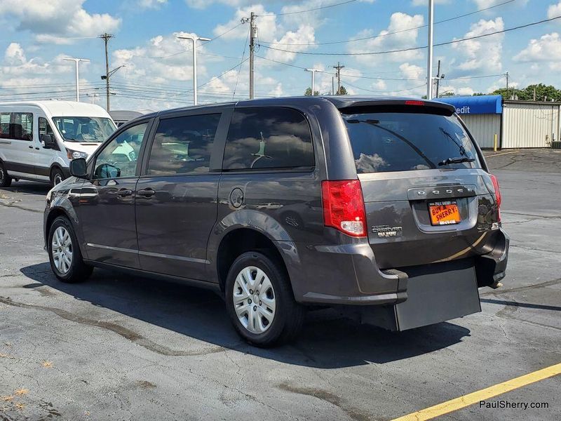 Used 2020 Dodge Grand Caravan SEImage 12