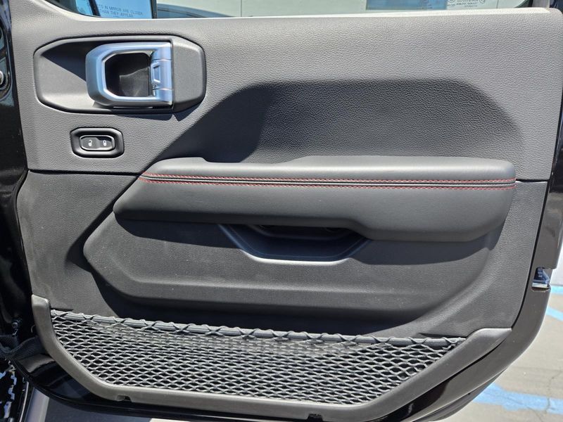 New 2026 Jeep Wrangler 4-door Rubicon X
