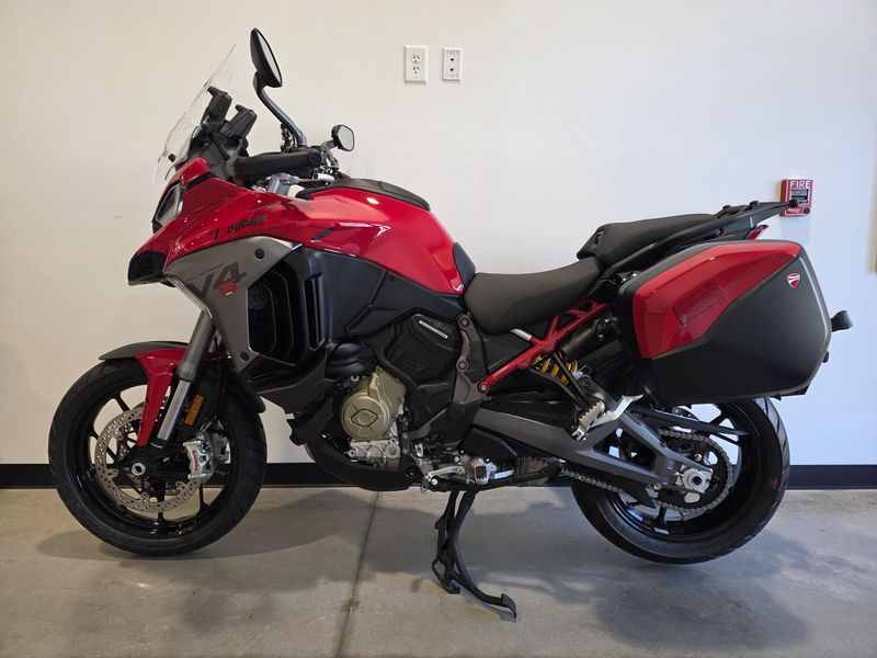 New 2025 Ducati Multistrada V4 S Travel  Radar 