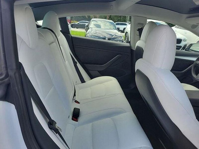 2022 Tesla Model 3 Performance photo 11