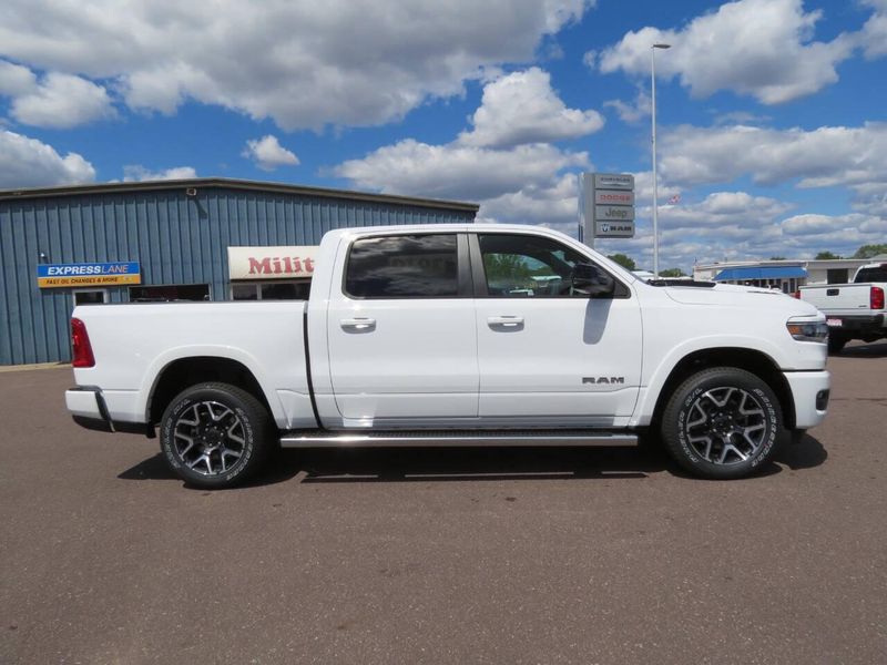 Used 2025 RAM 1500 Laramie 4x4 4dr Crew Cab 5.6 ft. SB PickupImage 1