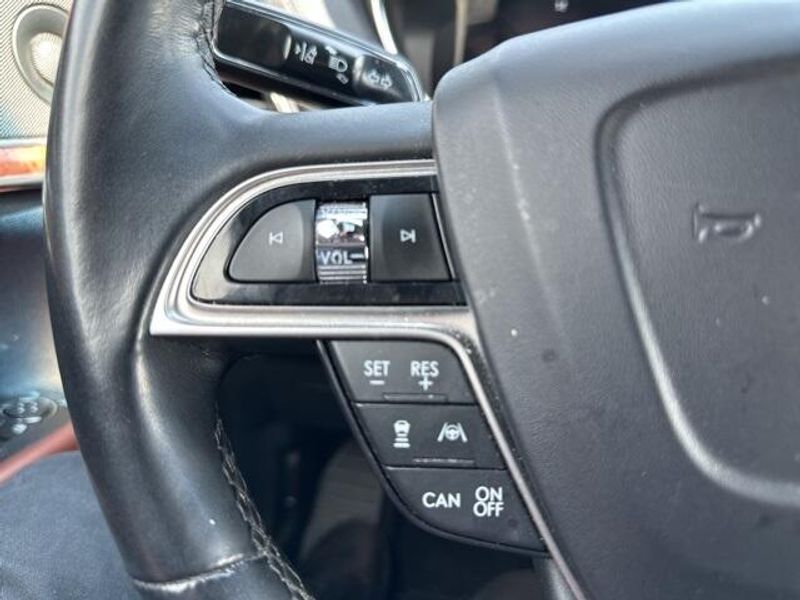 2020 Lincoln Nautilus ReserveImage 6