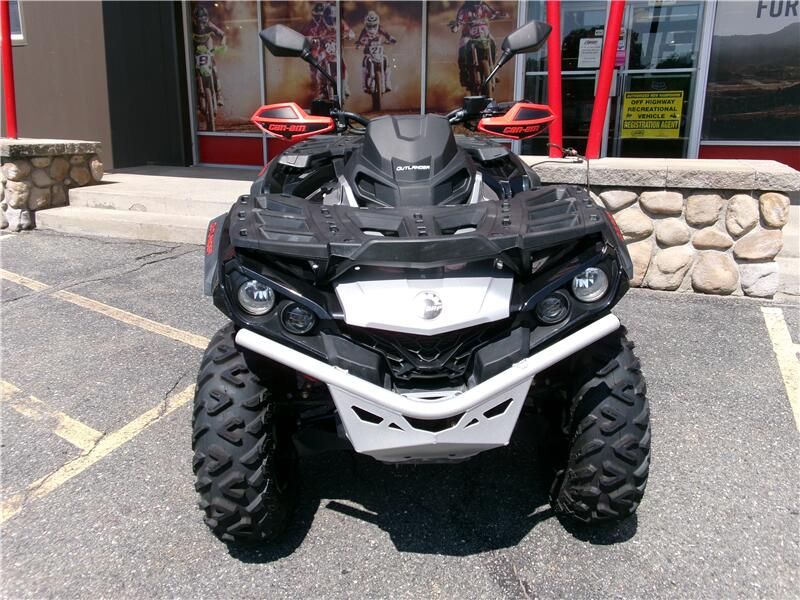 2021 Can-Am Outlander X xc in a Black Silver exterior color. New England Powersports 978 338-8990 pixelmotiondemo.com 