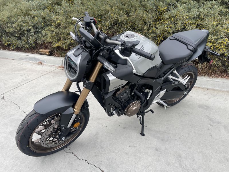 New 2024 Honda CB650R ABS Image 6
