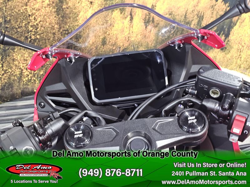 2024 Honda CBR650R ABS Image 11