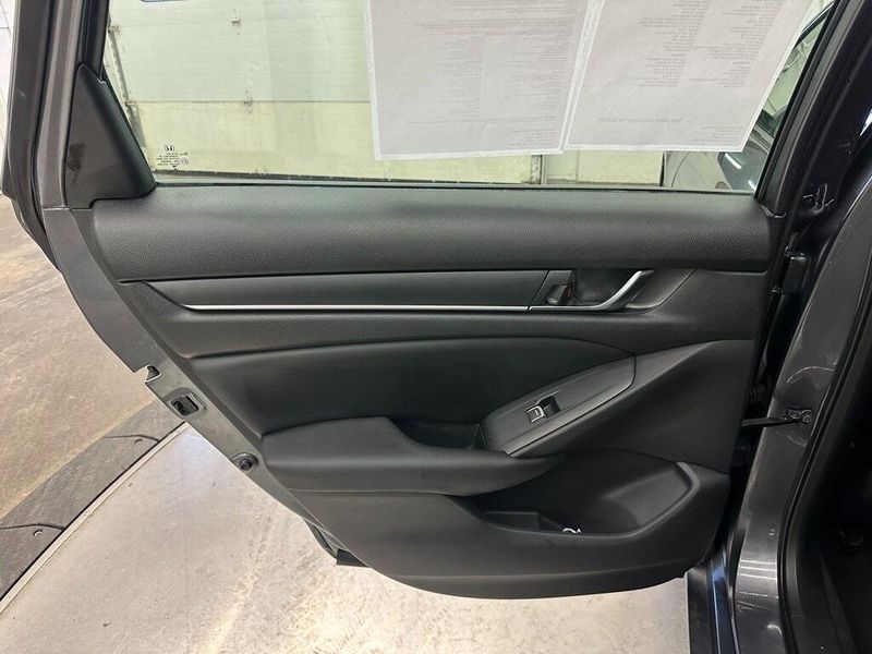 2021 Honda Accord LXImage 20