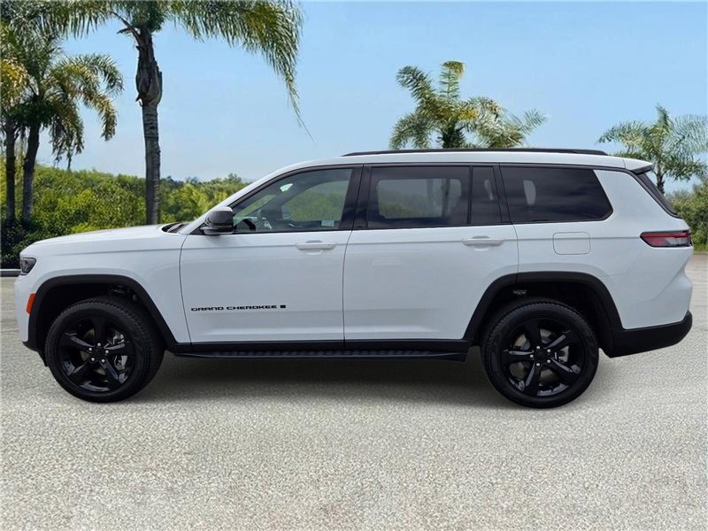 New 2026 Jeep Grand Cherokee L Limited 4x2