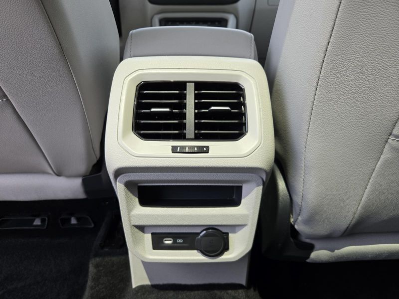 Used 2023 Volkswagen Tiguan 2.0T SE 4MOTION