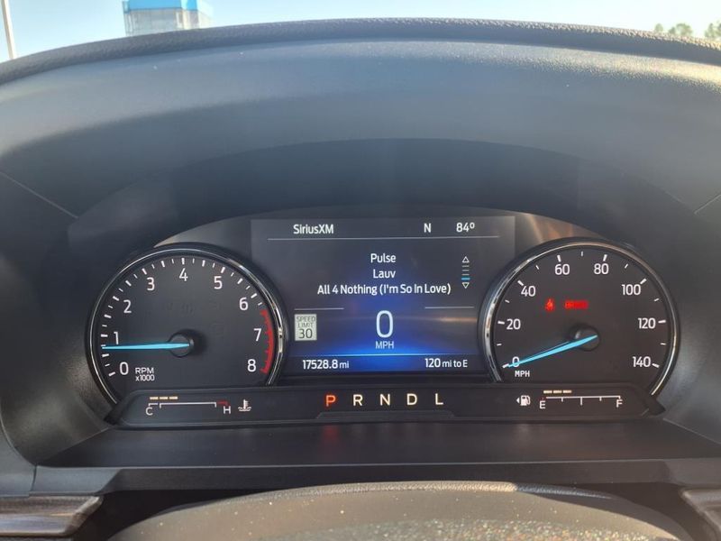 2022 Ford Explorer LimitedImage 24