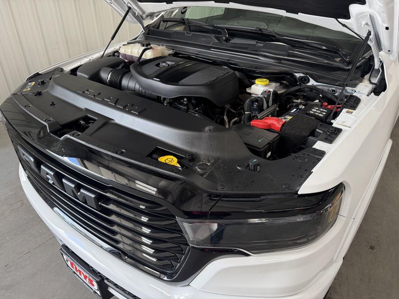 Used 2025 RAM 1500 LaramieImage 15