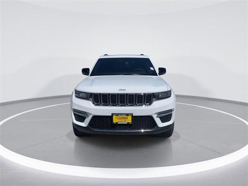 2024 Jeep Grand Cherokee 4xeImage 3