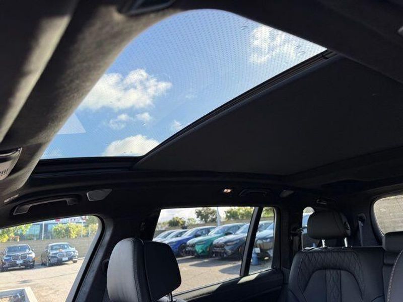 Used 2024 BMW X7 M60iImage 17