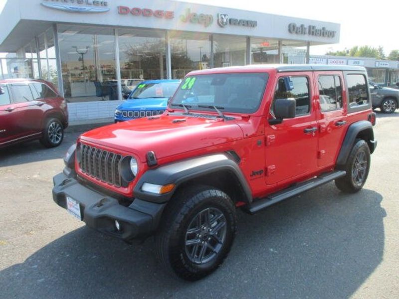 Used 2024 Jeep Wrangler Sport SImage 2