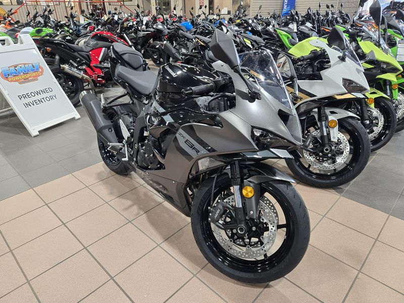 NEW 2026 KAWASAKI NINJA ZX6R Image 1