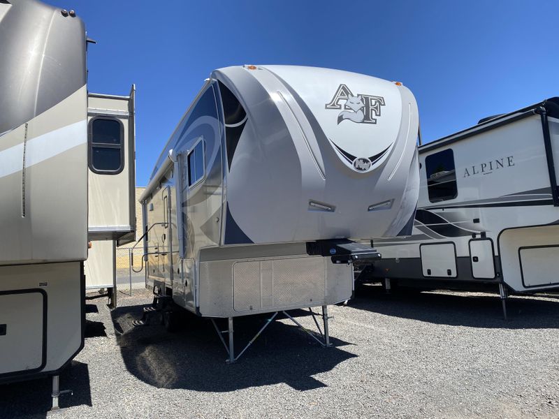 2019 ARCTIC FOX M-27-5L Image 3