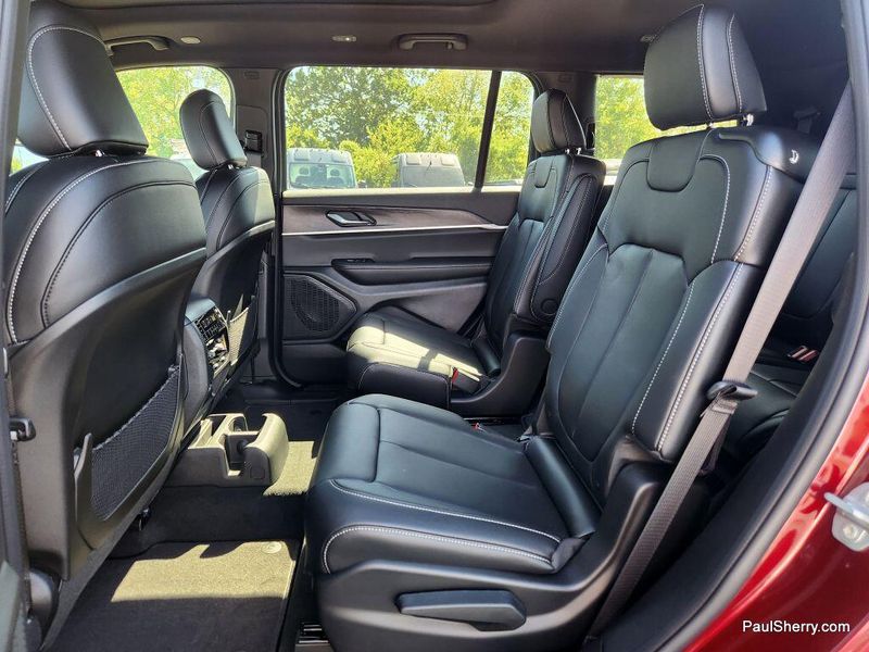 New 2025 Jeep Grand Cherokee L Limited 4x4