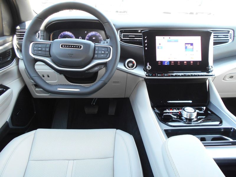 2025 Jeep Wagoneer Series Ii 4x4Image 4