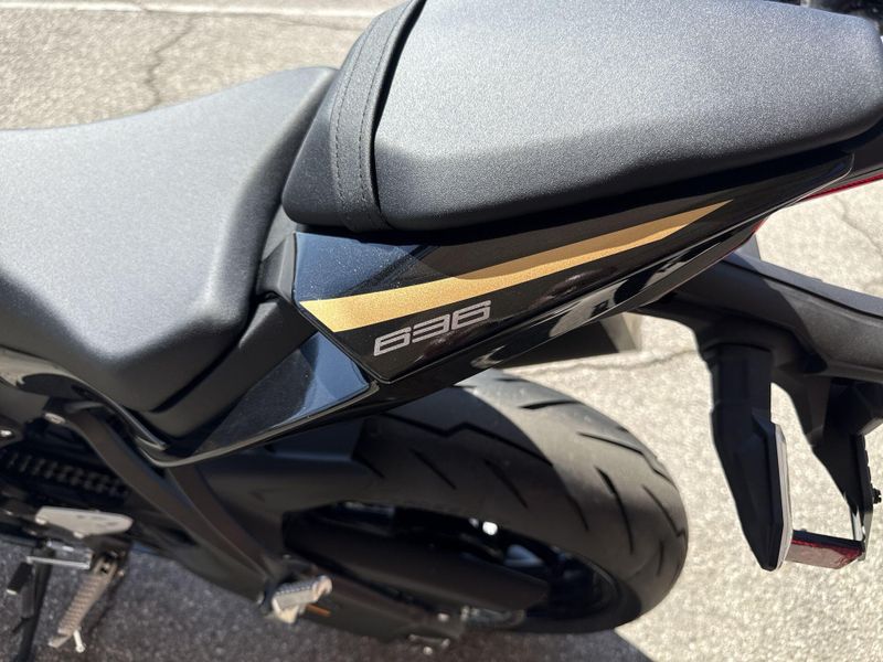 New 2026 Kawasaki NINJA ZX-6R Image 16
