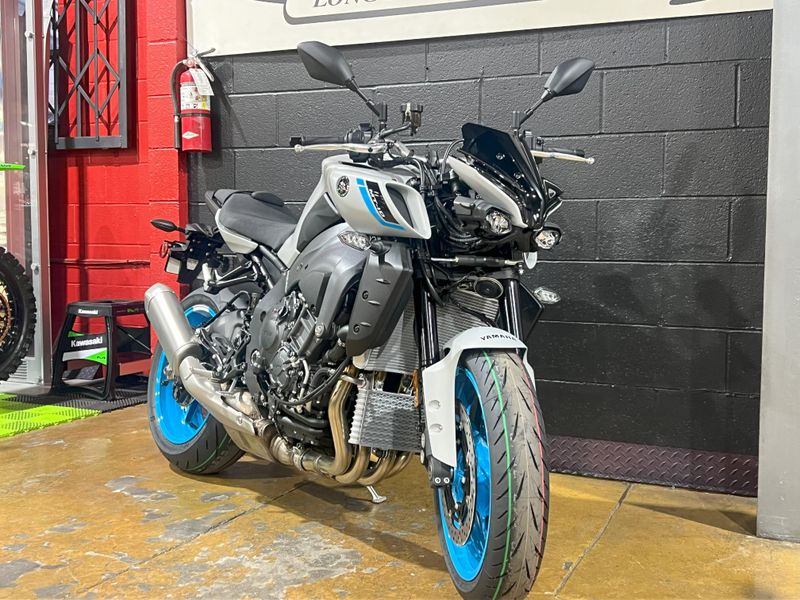 New 2025 Yamaha MT-10 Image 11