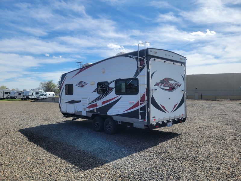 Used 2015 FOREST RIVER STEALTH 1913 Image 5