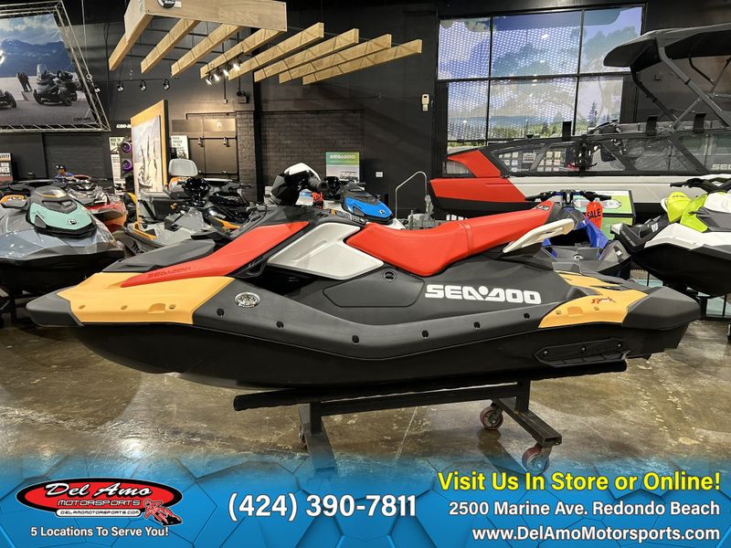 2024 Sea-Doo SPARK FOR 3 (SOUND SYSTEM) Image 20