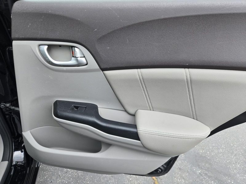 Used 2012 Honda Civic Sdn 4dr Auto EX-L