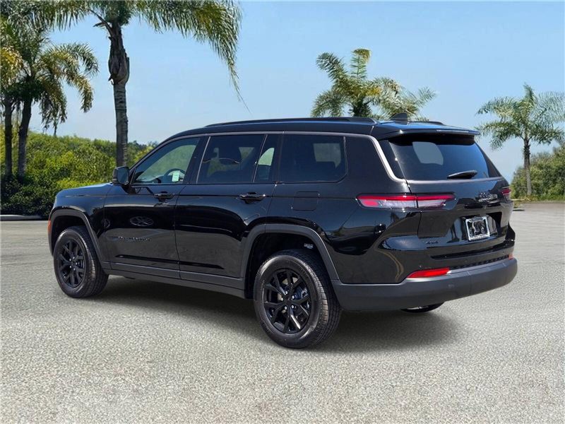 New 2026 Jeep Grand Cherokee L Laredo Altitude 4x4