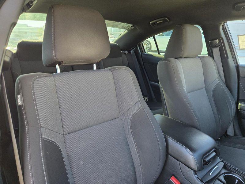 Used 2017 Dodge Charger SXT RWD
