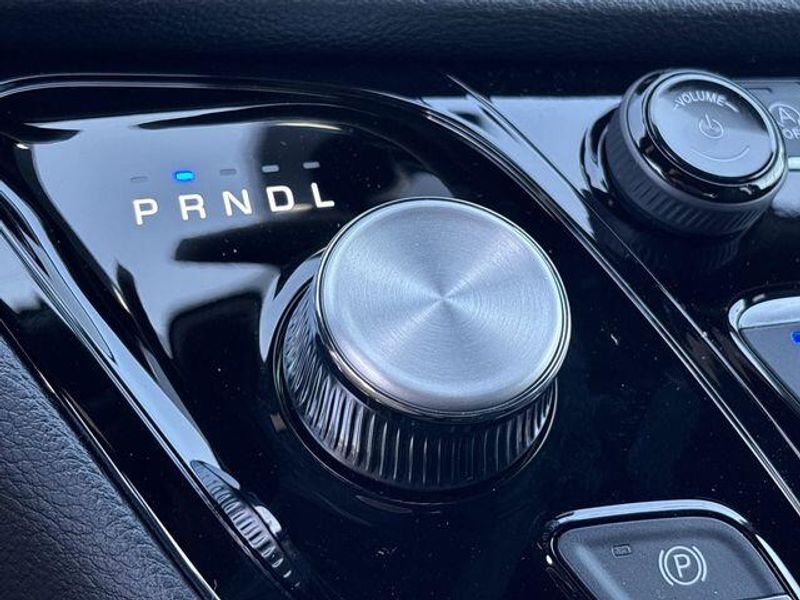 New 2026 Chrysler Pacifica SelectImage 20