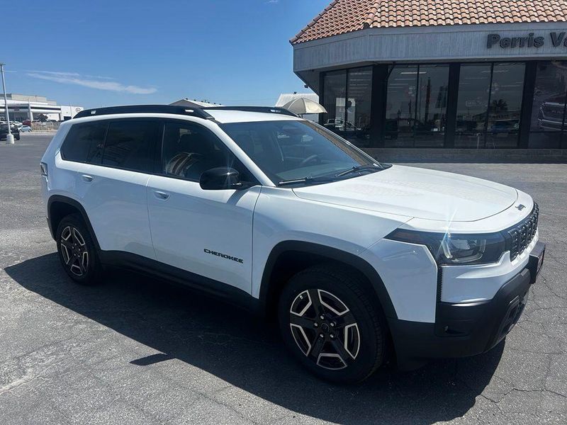 New 2026 Jeep Cherokee LaredoImage 3