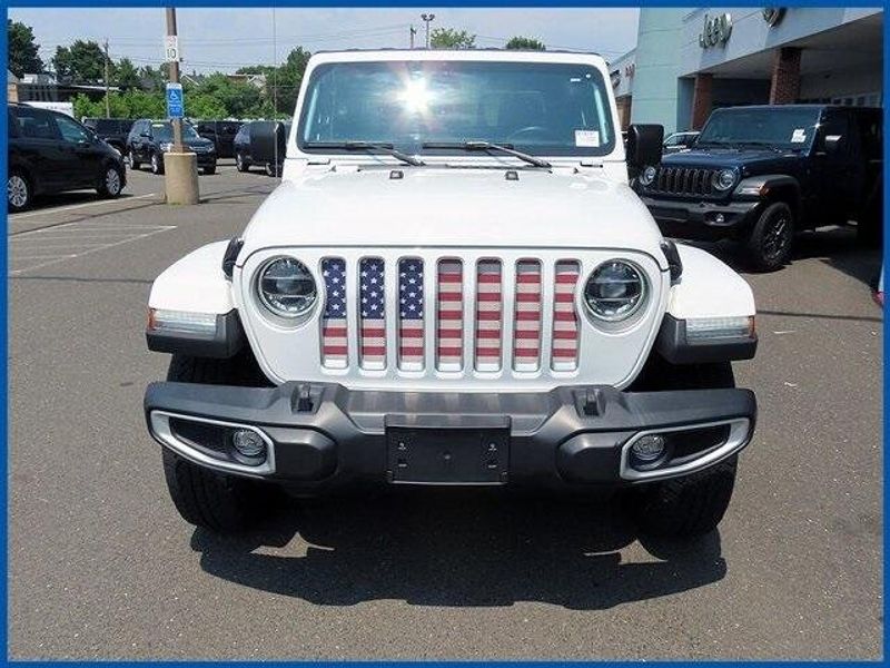 2021 Jeep Gladiator OverlandImage 3