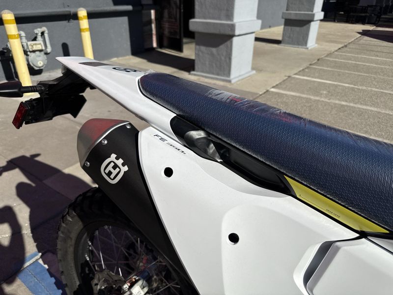 New 2025 Husqvarna FE 350S Image 18