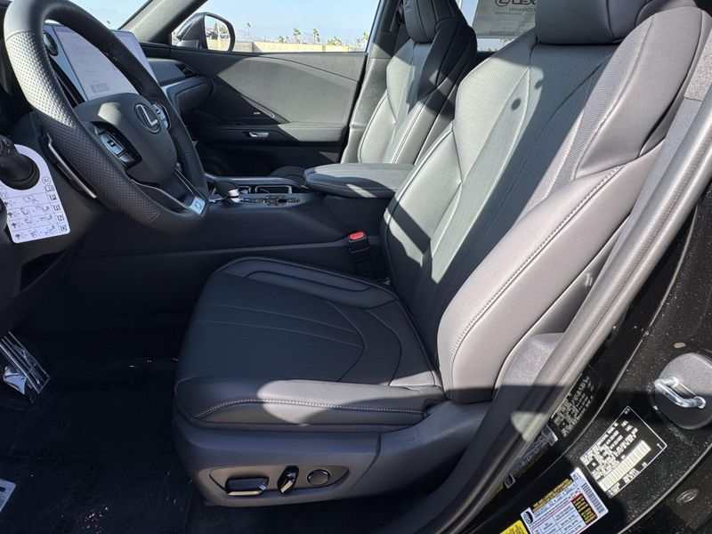New 2026 Lexus TX 350 F SPORT HandlingImage 19