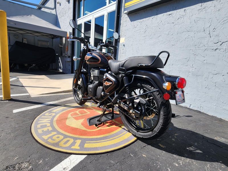 New 2026 Royal Enfield BULLET 350 Image 7