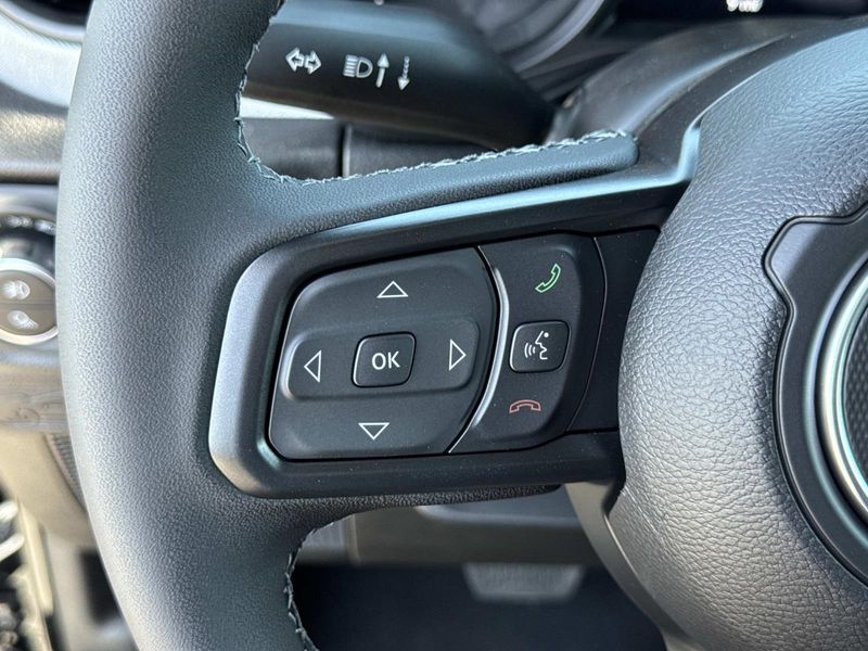 New 2026 Jeep Gladiator Sport S 4x4