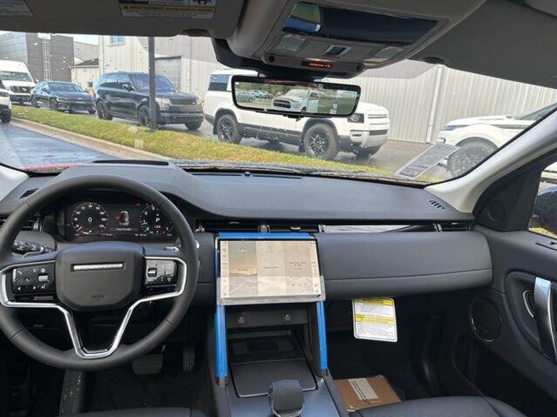 2025 Land Rover Discovery Sport S