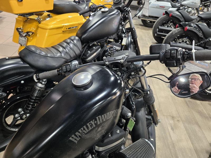 USED 2016 HARLEY SPORTSTER IRON 883 Image 6