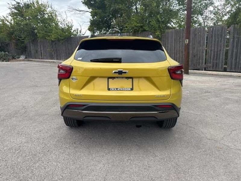 2025 Chevrolet Trax ACTIV photo 6