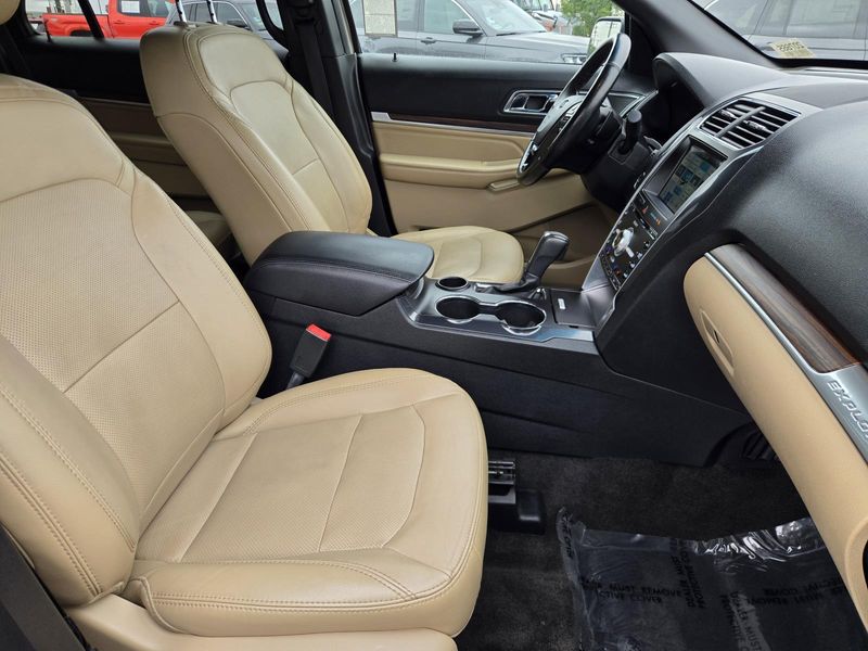 Used 2017 Ford Explorer Limited FWD
