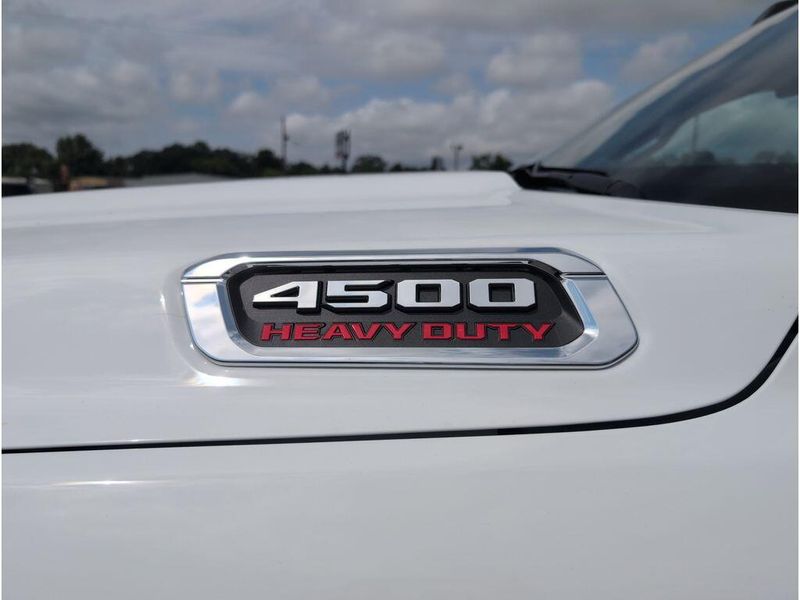 2025 RAM 4500 Tradesman Chassis Crew Cab 4x4 60