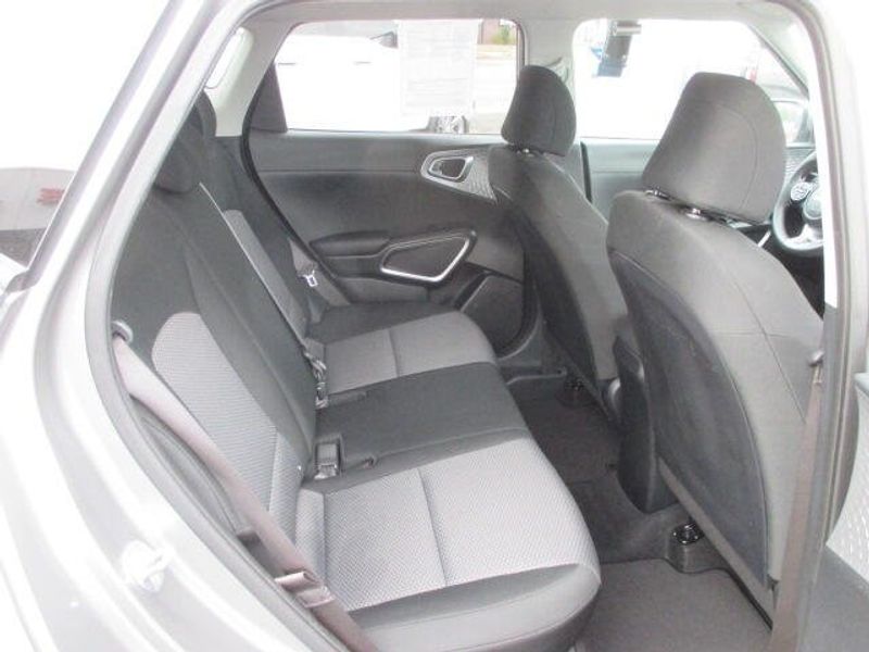 Used 2023 Kia Soul LXImage 25