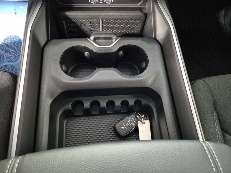 2025 RAM 1500 Big Horn Crew Cab 4x4 5