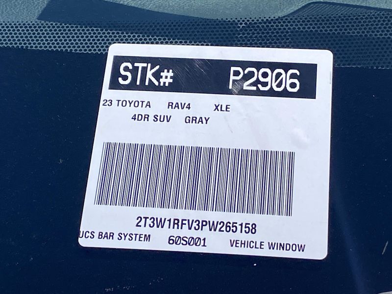 2023 Toyota RAV4 XLEImage 32