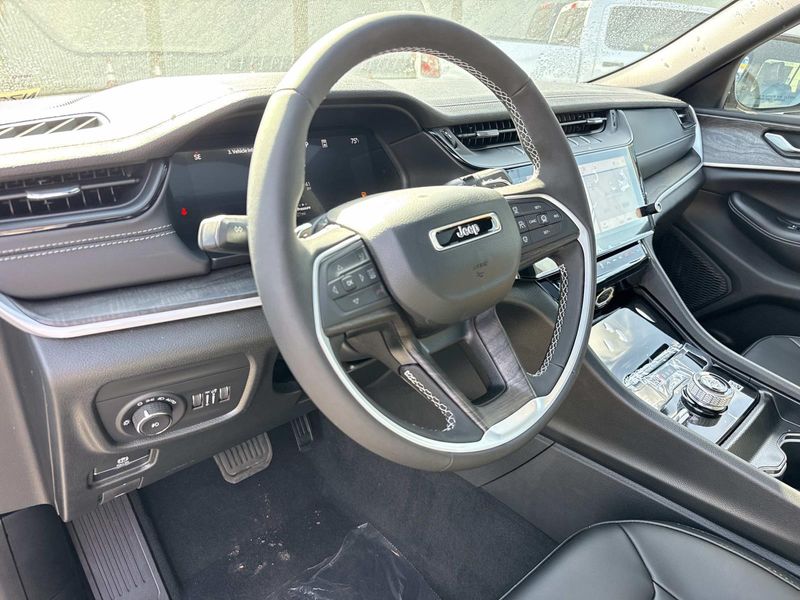 New 2026 Jeep Grand Cherokee Limited 4x4