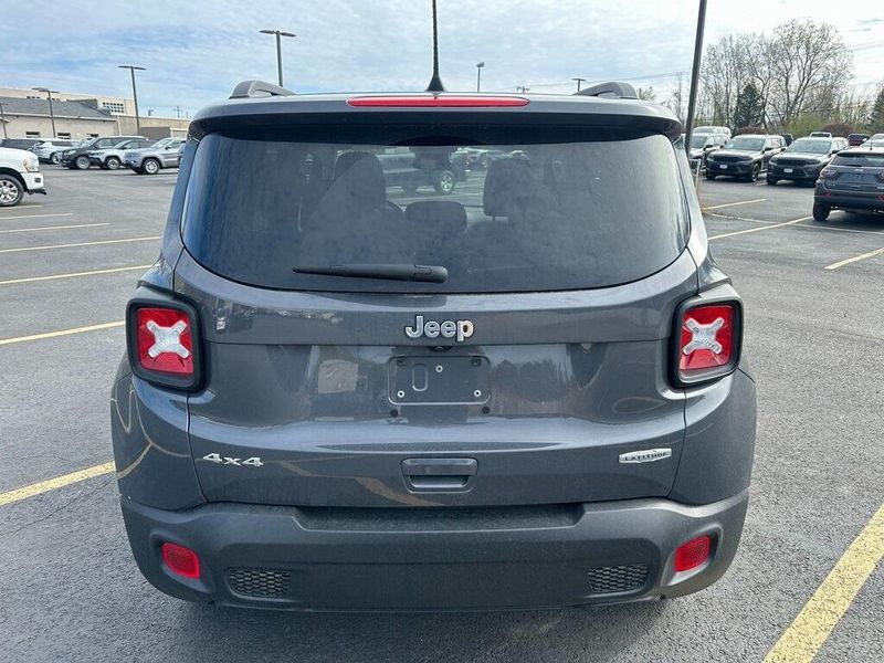 2022 Jeep Renegade LatitudeImage 14