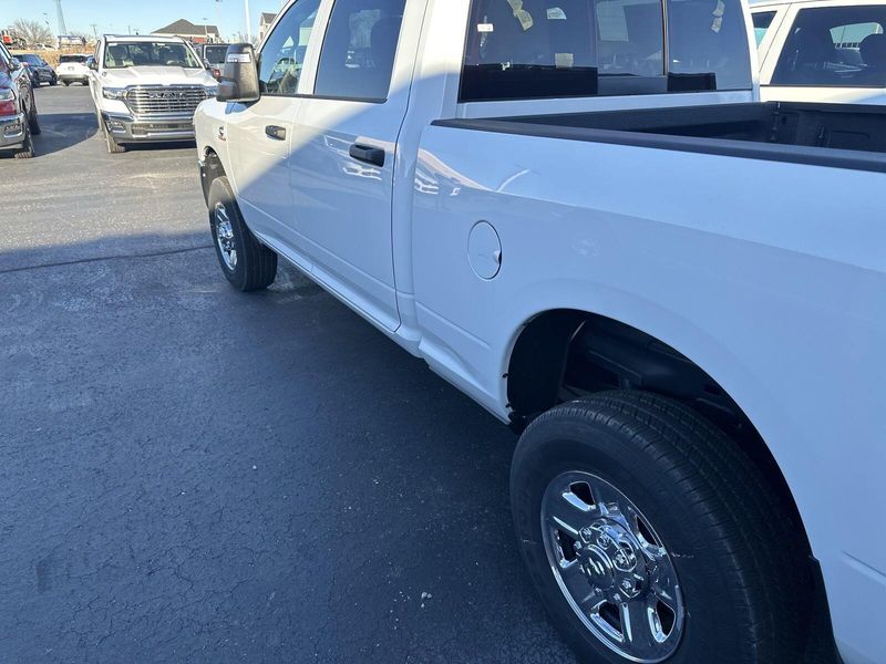 2024 RAM 2500 Tradesman Crew Cab 4x4 6