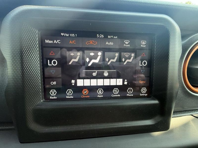 2021 Jeep Gladiator Mojave photo 21