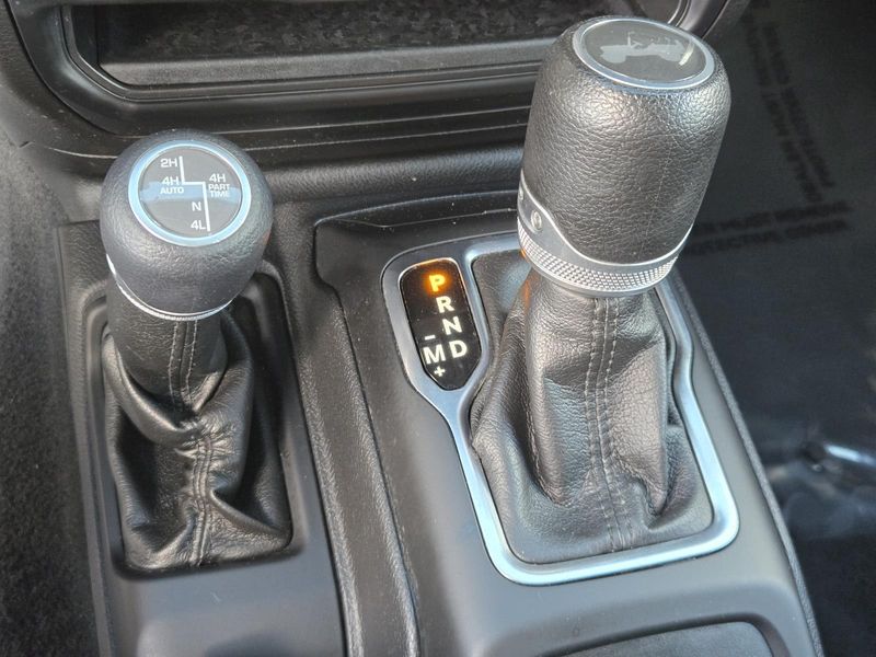Used 2022 Jeep Wrangler Unlimited Sport Altitude 4x4